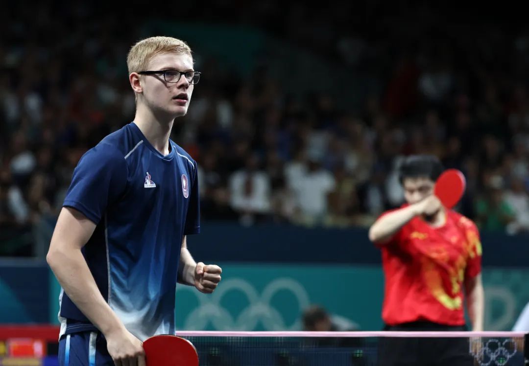 中国男足的 中国男足的